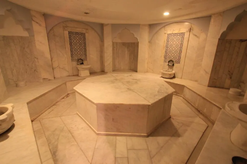 קוסדסי Grand Ozcelik Hotel 3*,