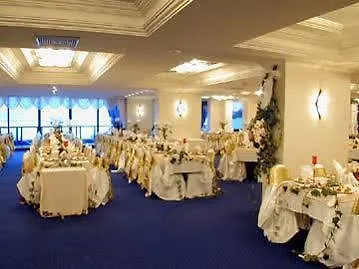 קוסדסי Grand Ozcelik Hotel