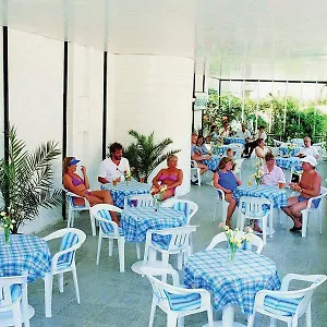 Otel Ozka, Kuşadası