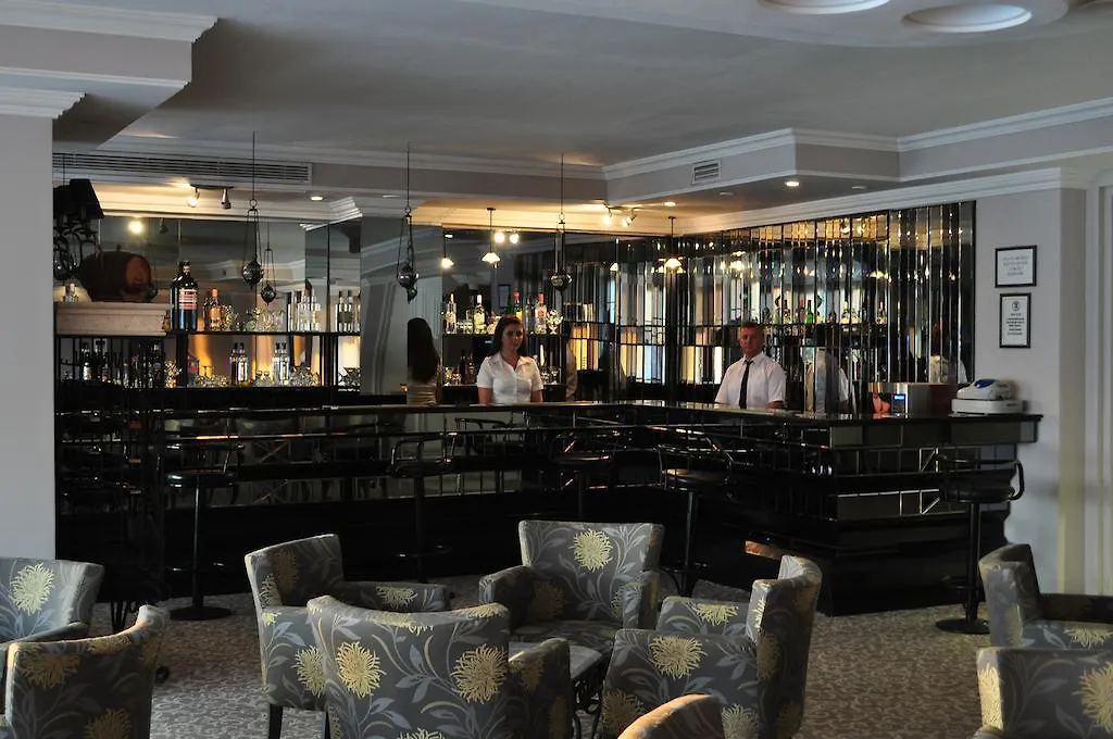 Grand Ozcelik Hotel Кушадасы 3*,
