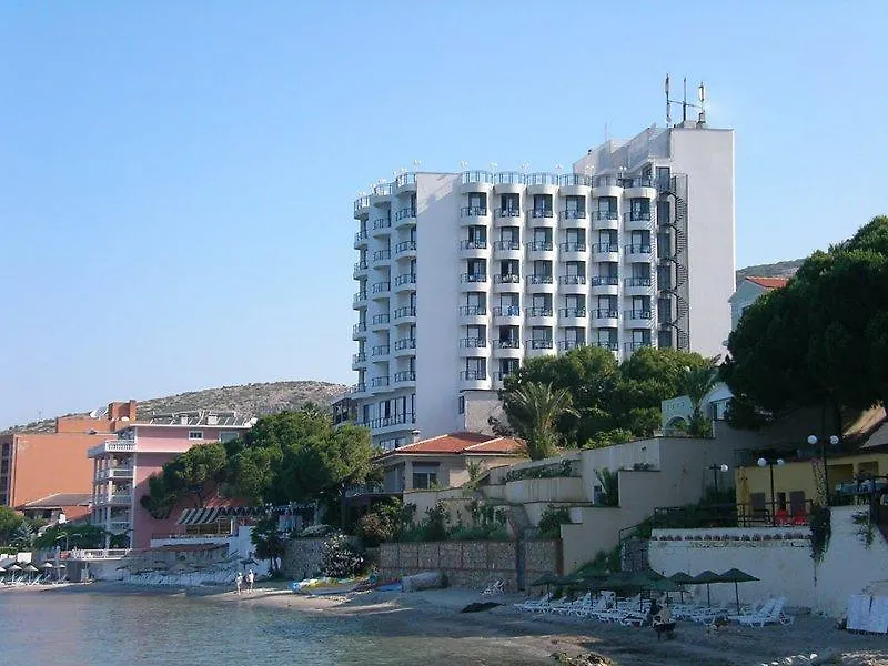 Grand Ozcelik Hotel 库萨达斯 3*,