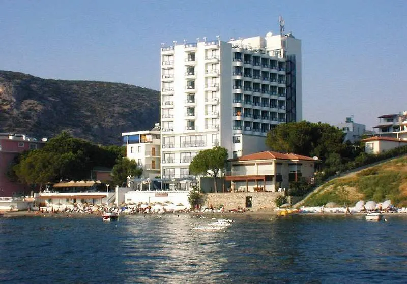 Grand Ozcelik Hotel 库萨达斯